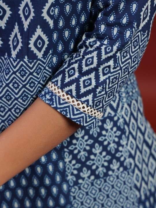 Women's Rayon Print Straight Kurti With Pant Set - Image 4