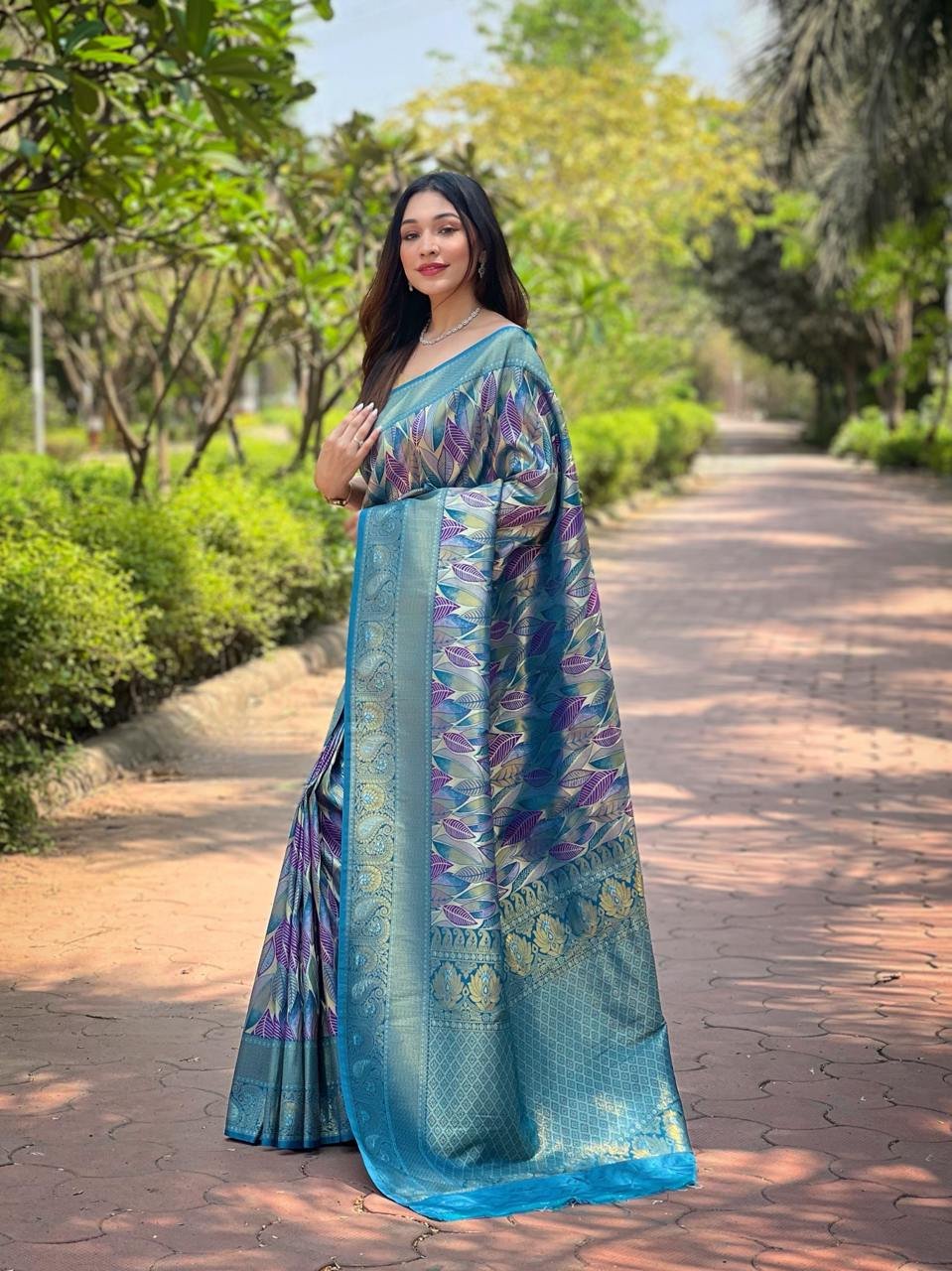 Women's Plush Pista Green & Pink Art Silk Saree with Fine Leaf Weave & Broad Zari Border – Perfect for Festive & Wedding Occasions - Image 15