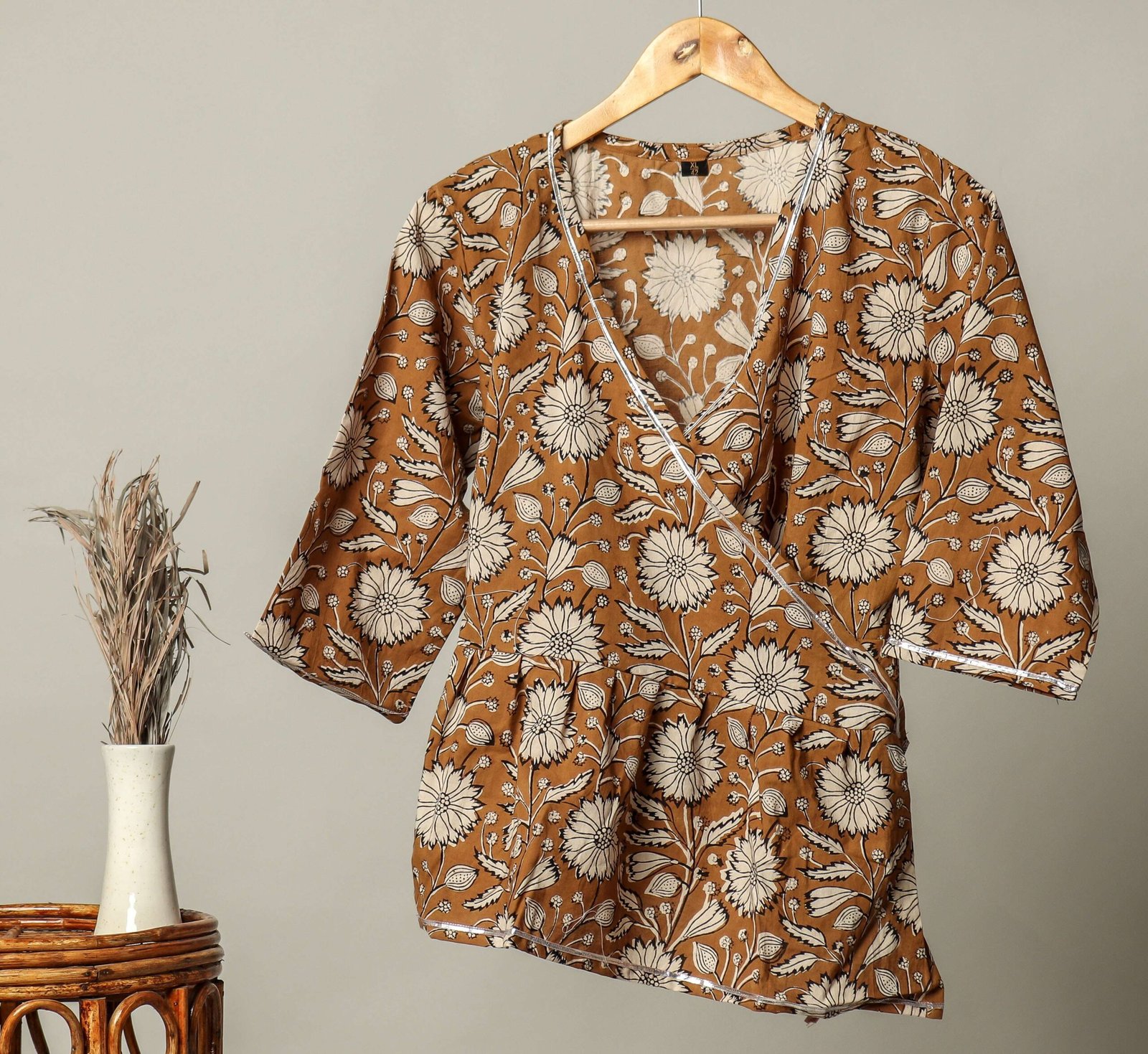 Artisan-Made Block Print Cotton for Ladies ? Ethnic Floral Print Top with Long Sleeves